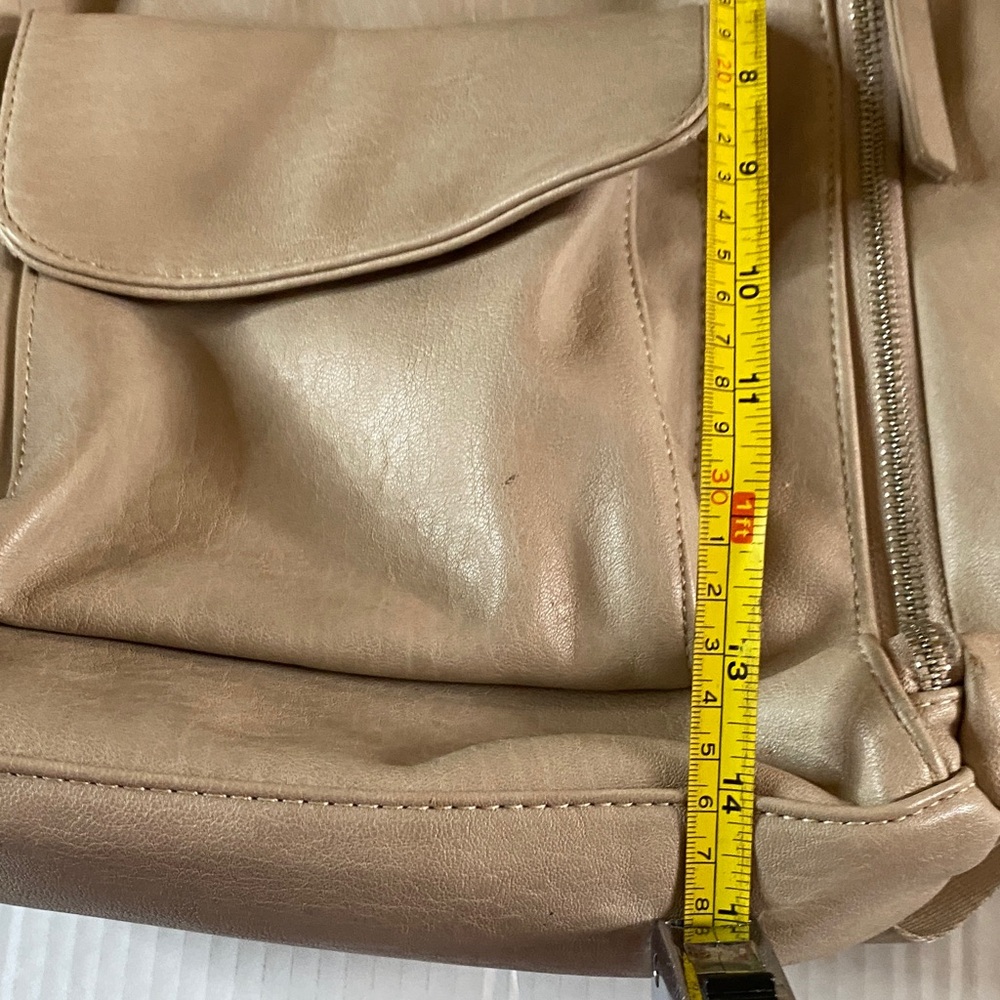 Chic Beige Leather Backpack - Picture 6 of 6
